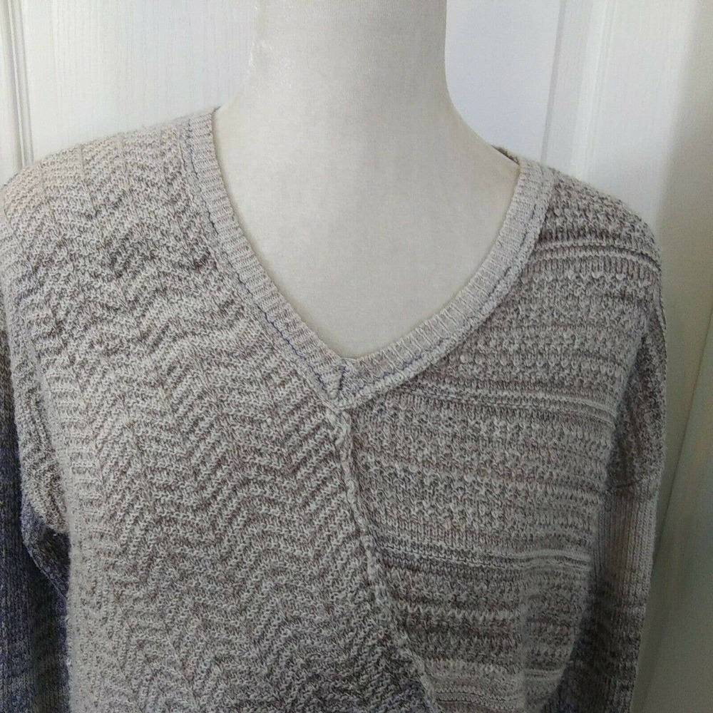 Knox Rose Gray V Neck Boho Sweater - Picture 4 of 8